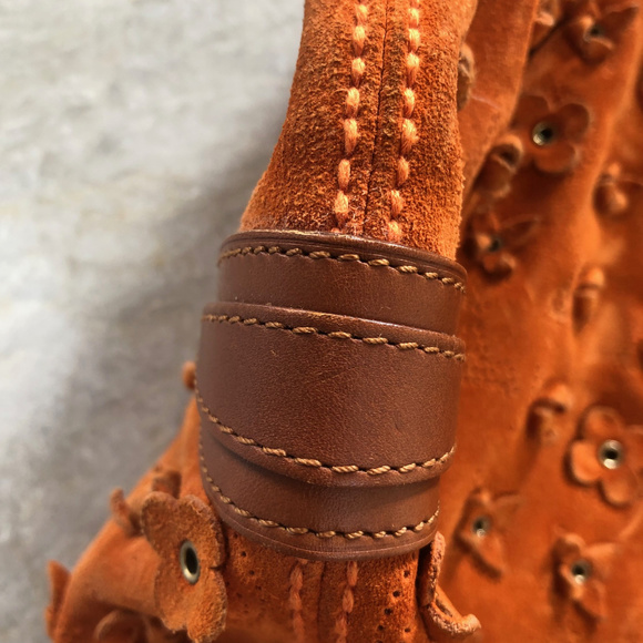 Litd Edition ORANGE Louis Vuitton Monogram Onatah Fleurs - Picture 3 of 9